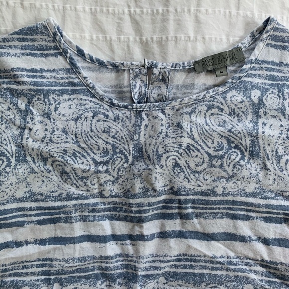 Rose & Rhyme Linen Top - Picture 2 of 4